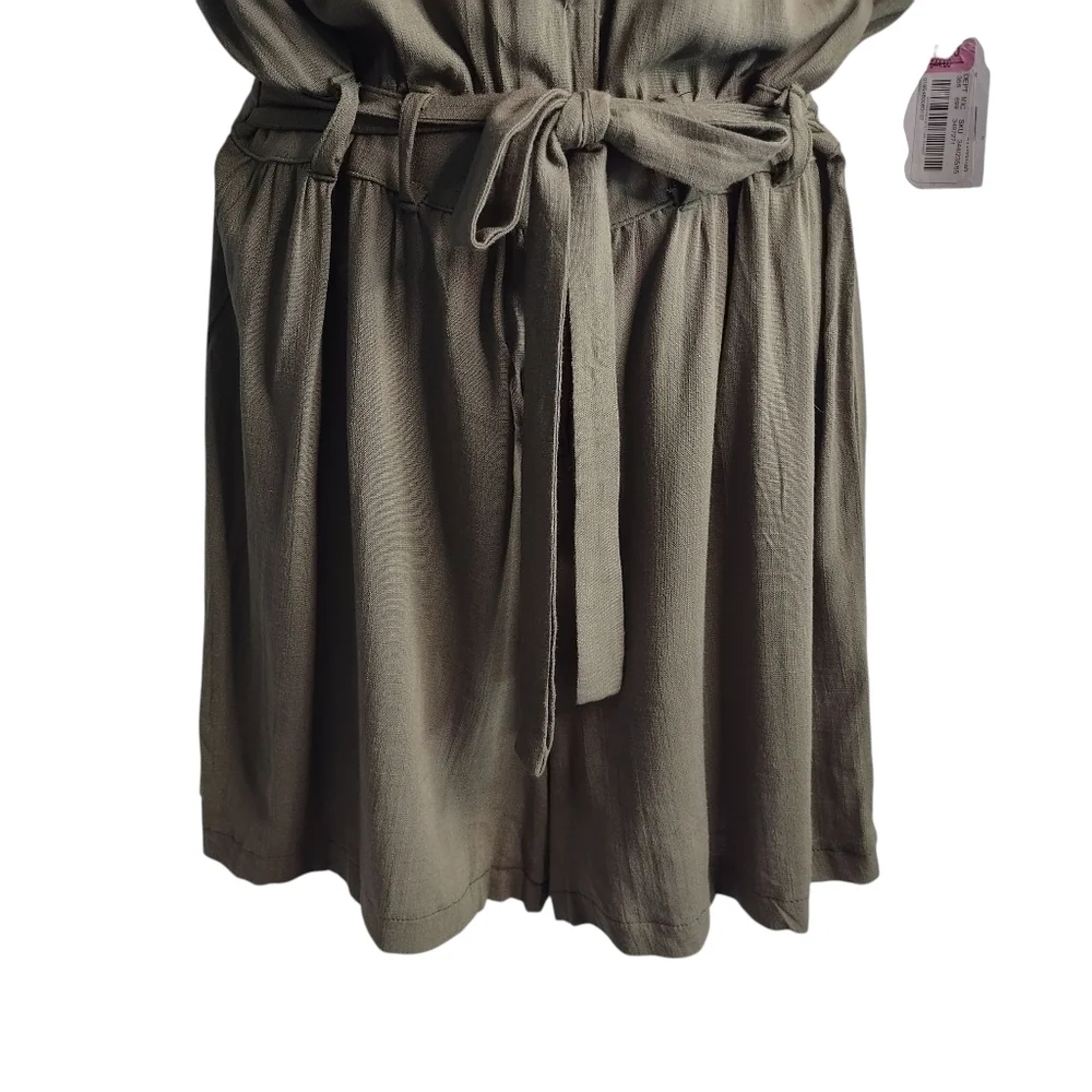 MM Women's Olive Green Jumpsuit Romper Shortsleeve Belt Collar V-Neck Sz M NWT - Picture 4 of 7
